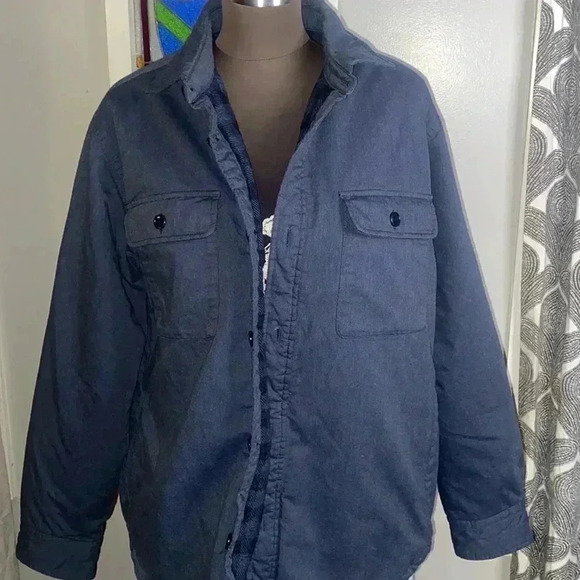 Untuckit Shirt Jacket - Picture 5 of 10